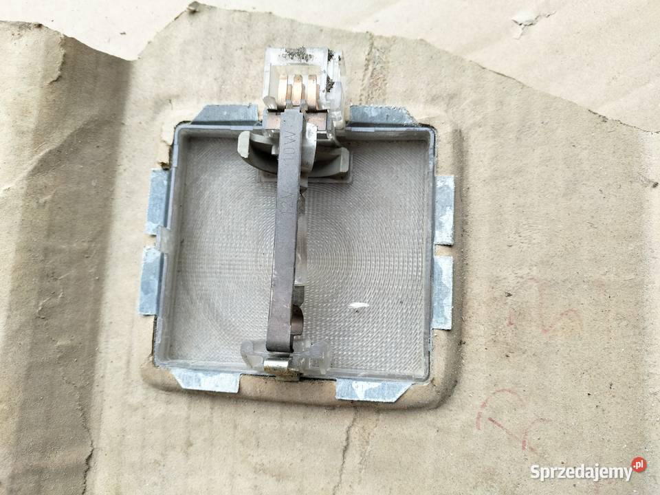 AUDI 80 B4 LAMPKA PODSUFITKI WNĘTRZA OŚWIETLENIE Kamień-Kolonia