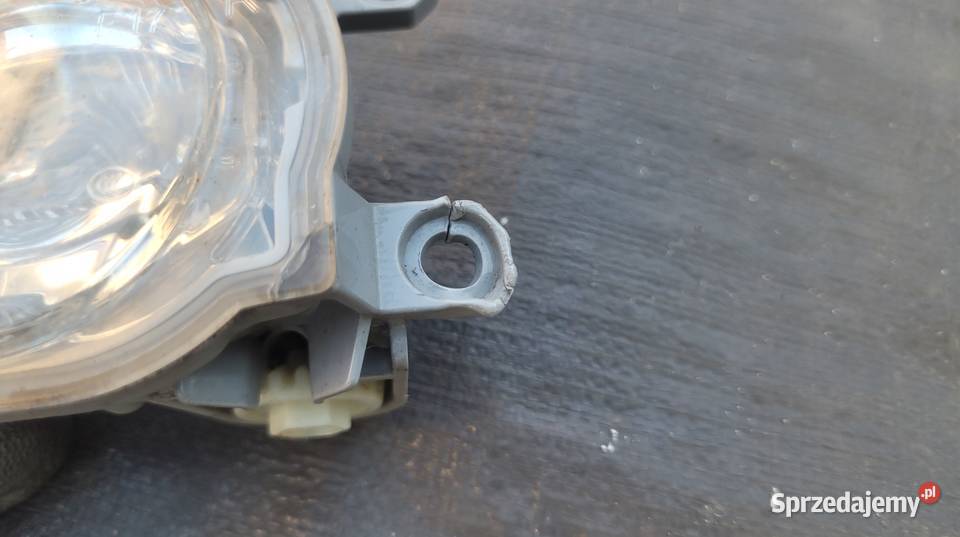 TOYOTA YARIS IV COROLLA E21 HALOGEN PRAWY KOITO Ruda Śląska