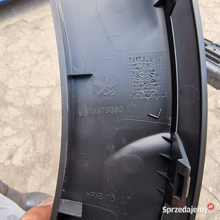 Listwa nadkola Peugeot Rifter 9816979380 Wrocław