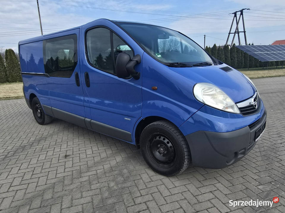 Opel Vivaro 25dci welurowa tapicerka Kutno