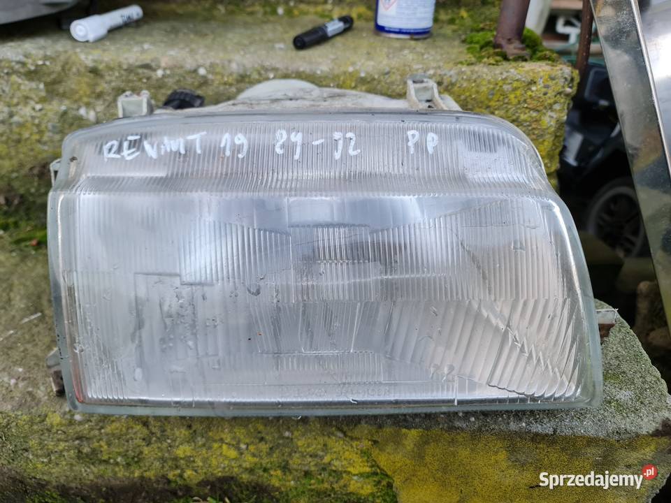 Renault 19 lampa prawy przód osobowe