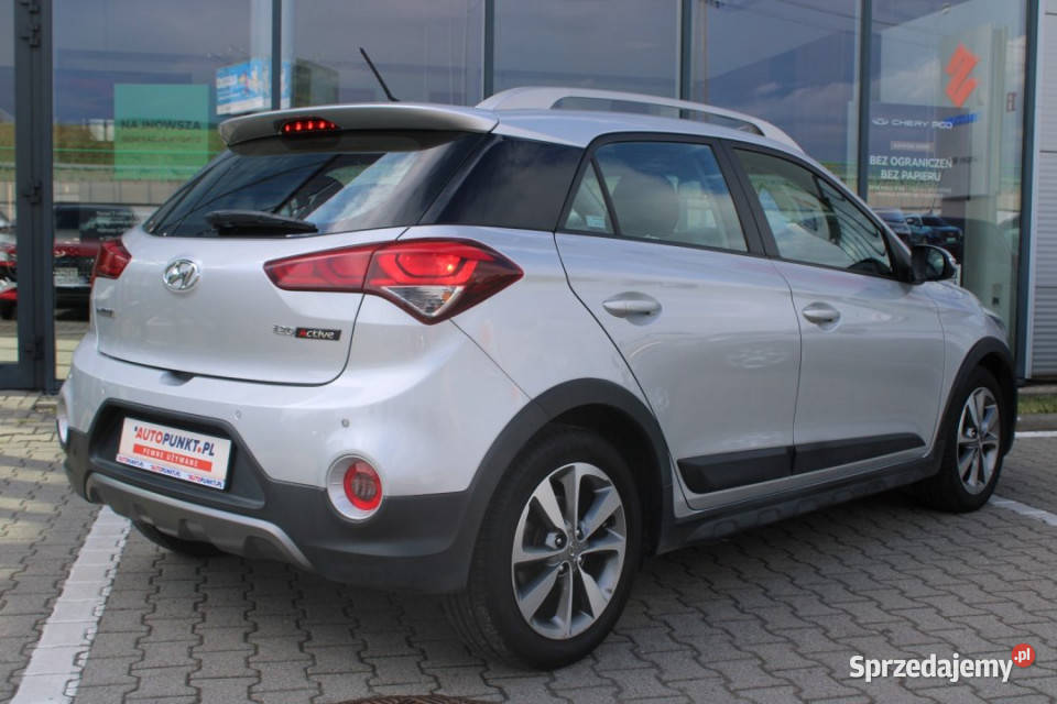 HYUNDAI i20 2017r Salon Polska Czujniki Tył śląskie Bielsko-Biała sprzedam