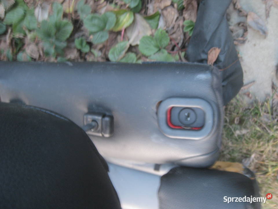 Fotele skórzane Mitsubishi Carisma kanapa małopolskie Kraków sprzedam