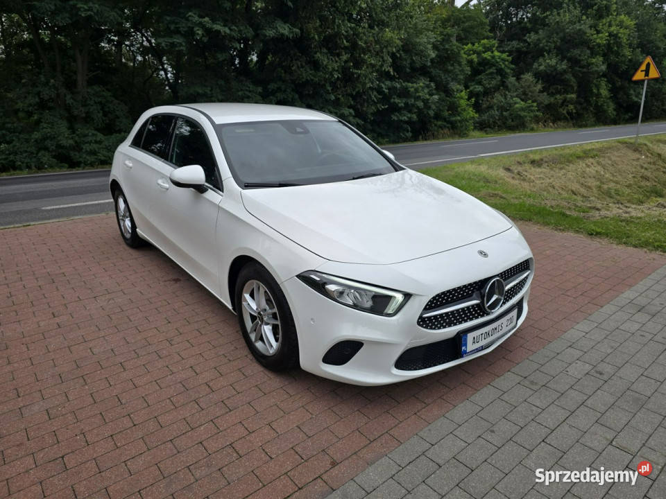 Mercedes A 180 Mercedes Aklasa W177 13 benzynka Cielcza