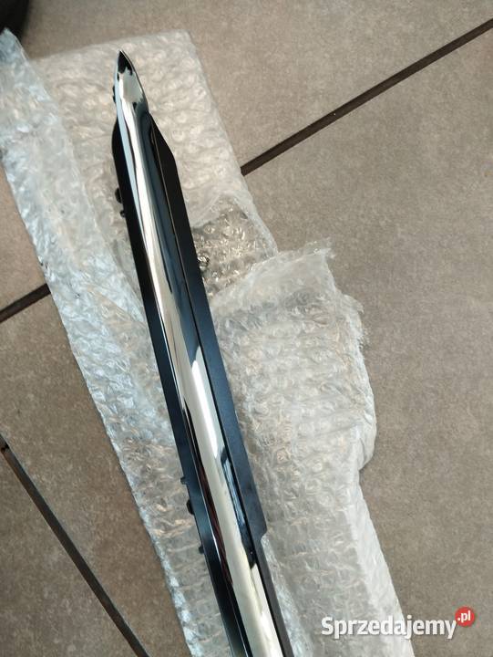 Listwa górna grilla chrom Mercedes W447 osobowe łódzkie