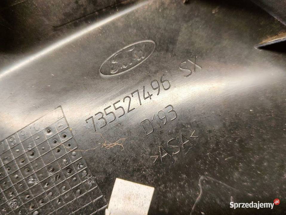 Zaślepka Trójkąt na Błotnik Lewy Przód Ford Ka Pleszew