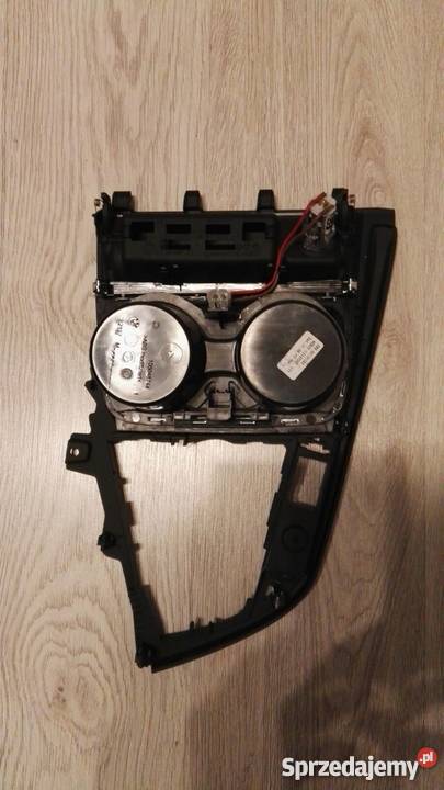 BMW34 NOWA OSŁONA KONSOLI ŚRODKOWEJ PRZÓD Międzychód