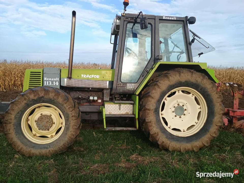 Ciągnik rolniczy Renault 11314 gospodarza Bystre sprzedam