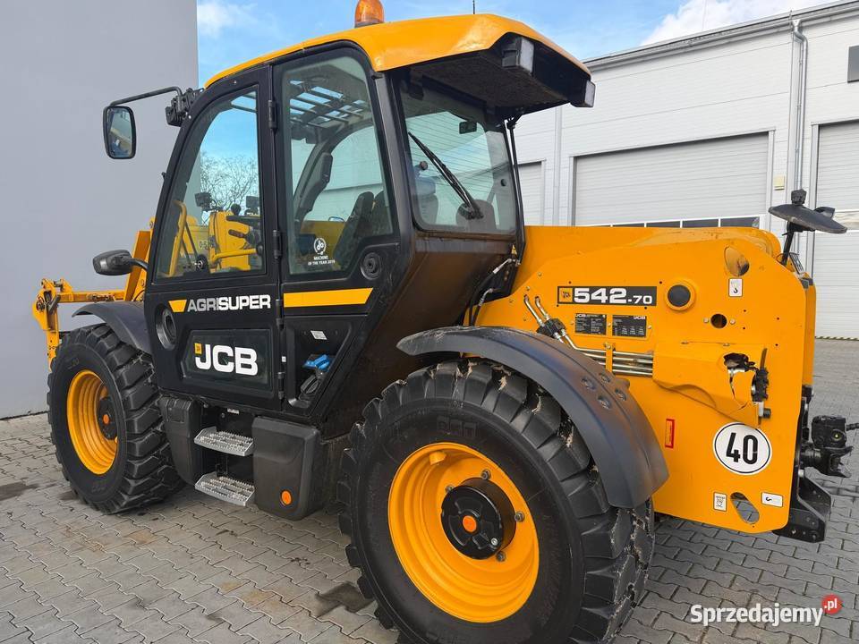 Ładowarka teleskopowa JCB 54270 AgriSuper nieuszkodzony Nowa Ruda