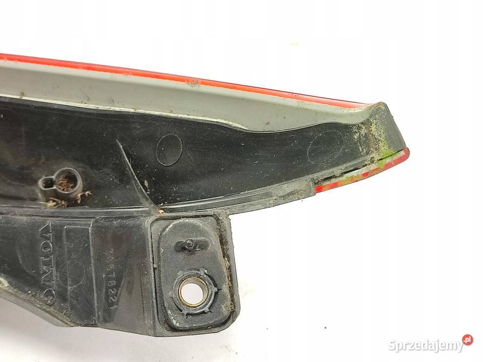 LAMPA PRAWY TYŁ GÓRNA VOLVO XC90 I 2002 HELLA
