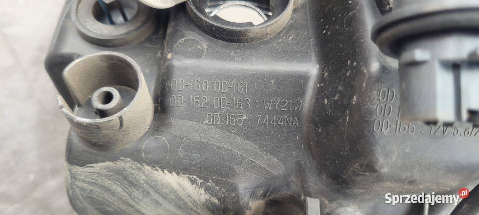 TOYOTA YARIS III LIFT REFLEKTOR LEWY LAMPA LEWA śląskie Ruda Śląska