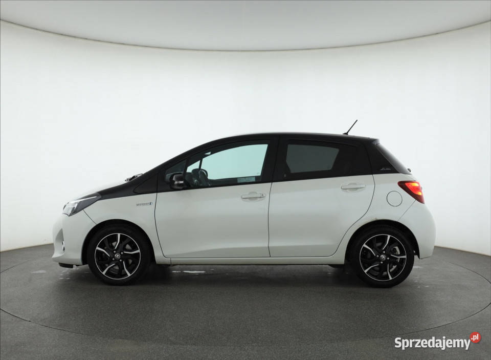 Toyota Yaris 15 Hybrid przyciemniane szyby Piaseczno
