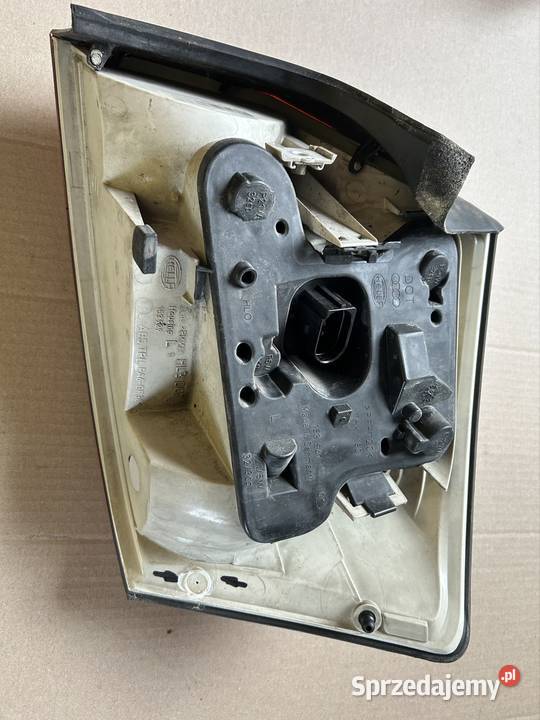 Lampa lewy tyl Audi a4 b6 sedan 8e0945095c kujawsko-pomorskie Grudziądz