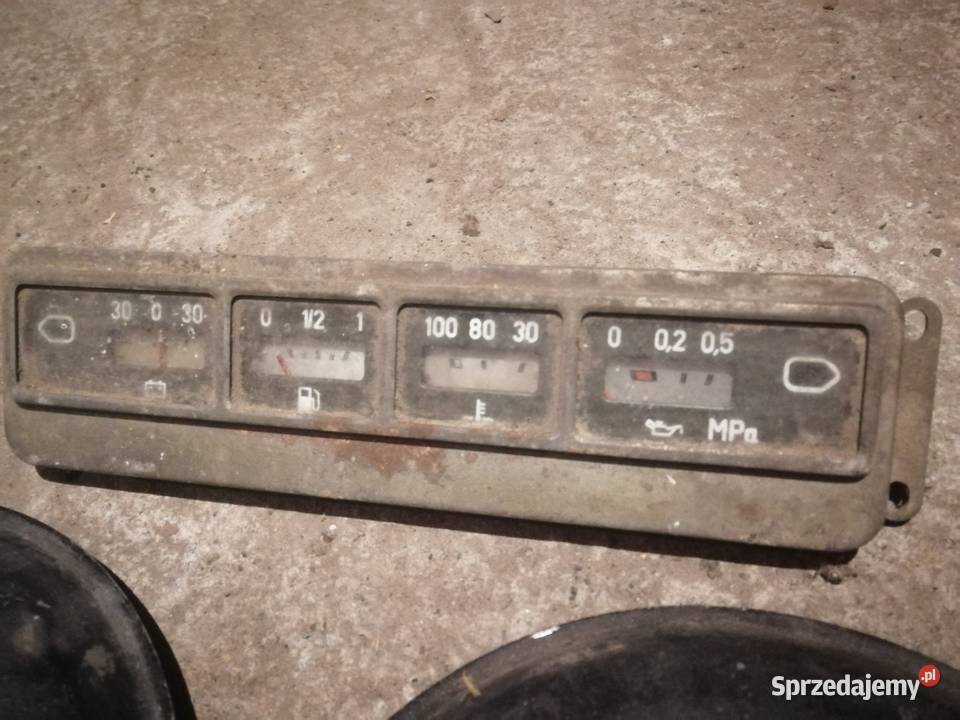 Żuk Nysa tarpan kołpaki wskaźniki dostawcze Zakłodzie