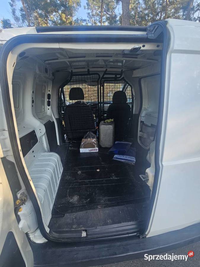 Citroen nemo 14 HDI 2010 R DOINWESTOWNY ZADBANY Konin