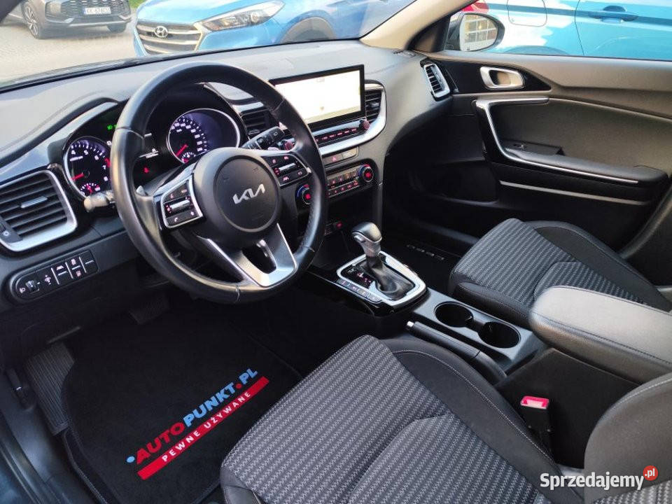 KIA Ceed 2023r Navi asystenci kamera hak FV23 Kraków sprzedam