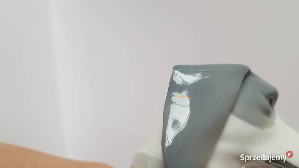 Stara porcelanowa figurka pies Metzler Ortloff śląskie Dąbrowa Górnicza