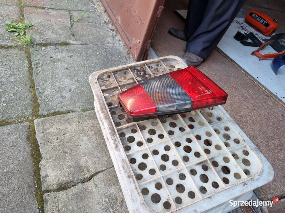 Lampa tylna do polonez atu plus Pozostałe Mszczonów