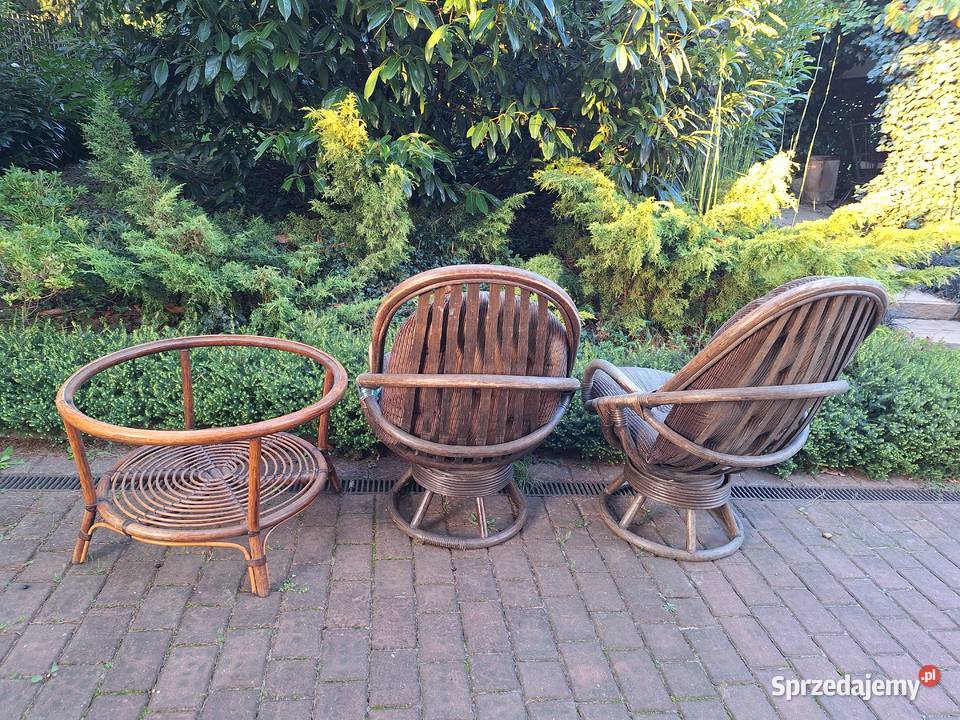 Dwa fotele obrotowe rattan plus stolik rattanowy pomorskie Gdynia sprzedam
