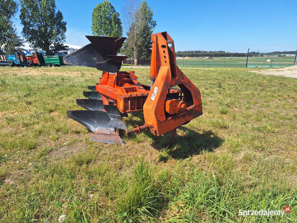 Pług obrotowy NAUD 49600 RN02 wielkopolskie Szlachcin sprzedam