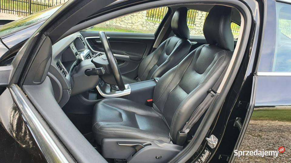Volvo S60 20 D3 150 Momentum NAVI Automat Skóra garażowany S60 Chmielnik