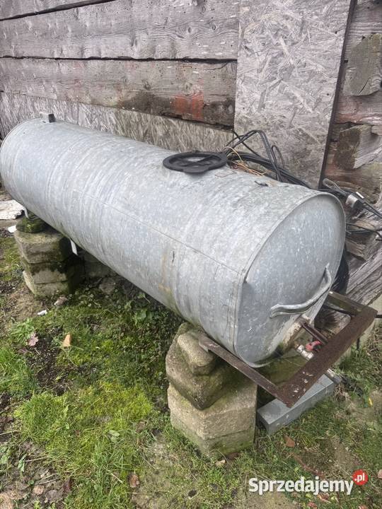 Zbiornik ocynkowany660 lutrów plus wąż gumowy Siemień sprzedam
