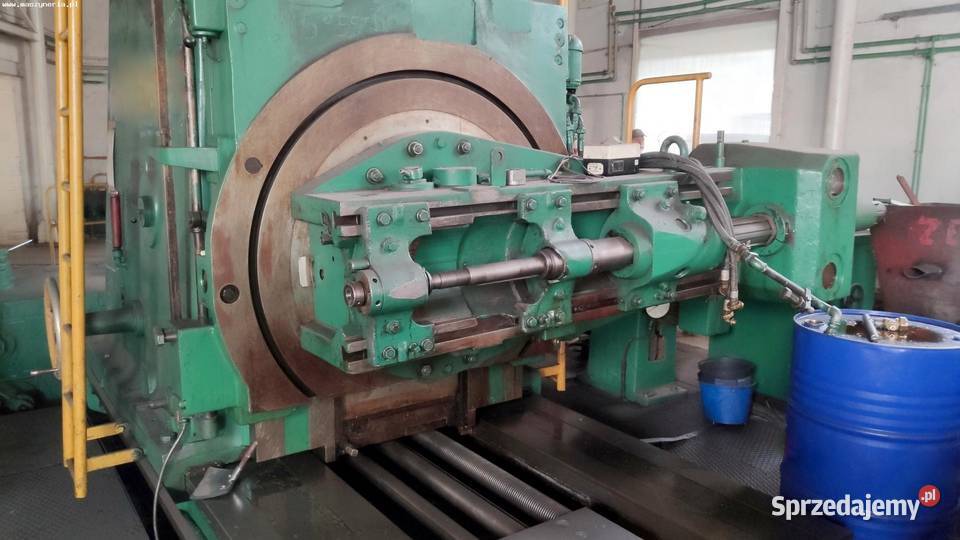 Frezarka obwiedniowa do kół zębatych SCHIESS RF Produkcja Jelenia Góra