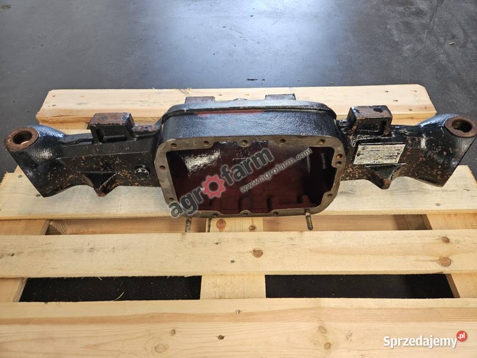Obudowa mostu FWD Massey Ferguson 3225 3220 3210 Układ kierowniczy i oś przednia Byków