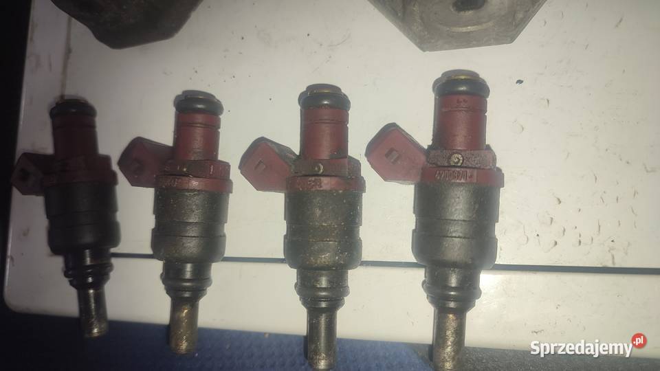 Wtryskiwacze Volvo v40 t4 19 TB 235hp 440 Rok produkcji 1998 Chełm sprzedam