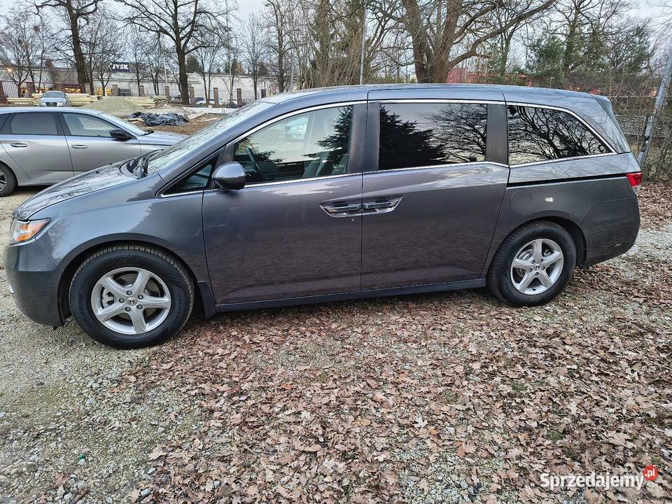 Super stan 3500 benzyna 245 109 8 osób wielofunkcyjna kierownica Odyssey Wrocław