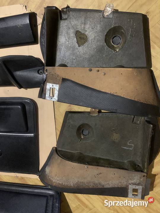 BMW e24 1980r tapicerka drzwi boczki tył osobowe Mszana sprzedam