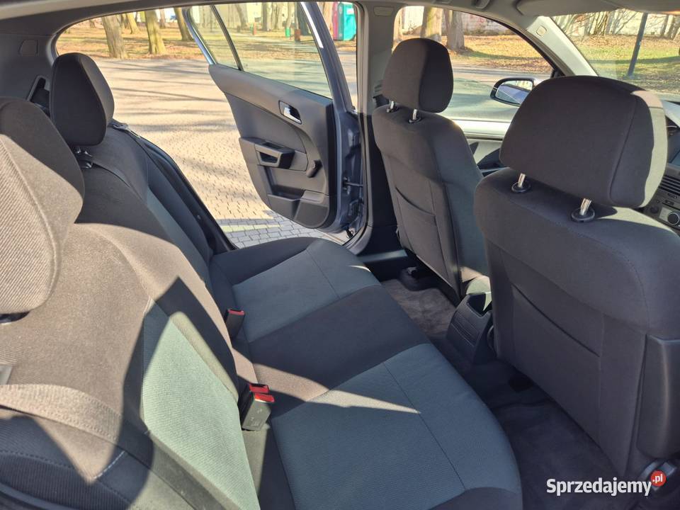 Sprzedam Opel Astra H 2004r 16 16V benzyna