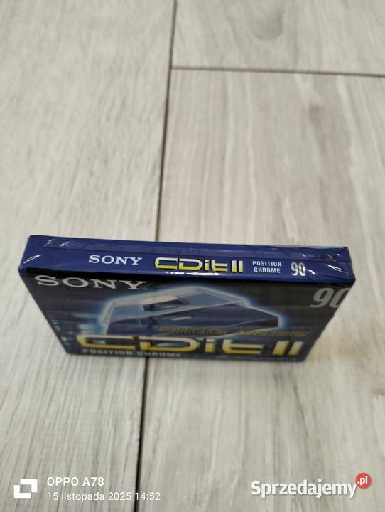 kaseta magnetofonowa z dawnych czasów