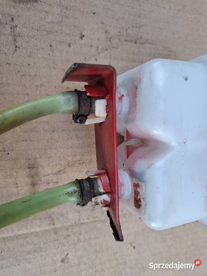 Zbiorniczek płynu hamulcowego zbiornik Fiat 126p Strzelce Opolskie