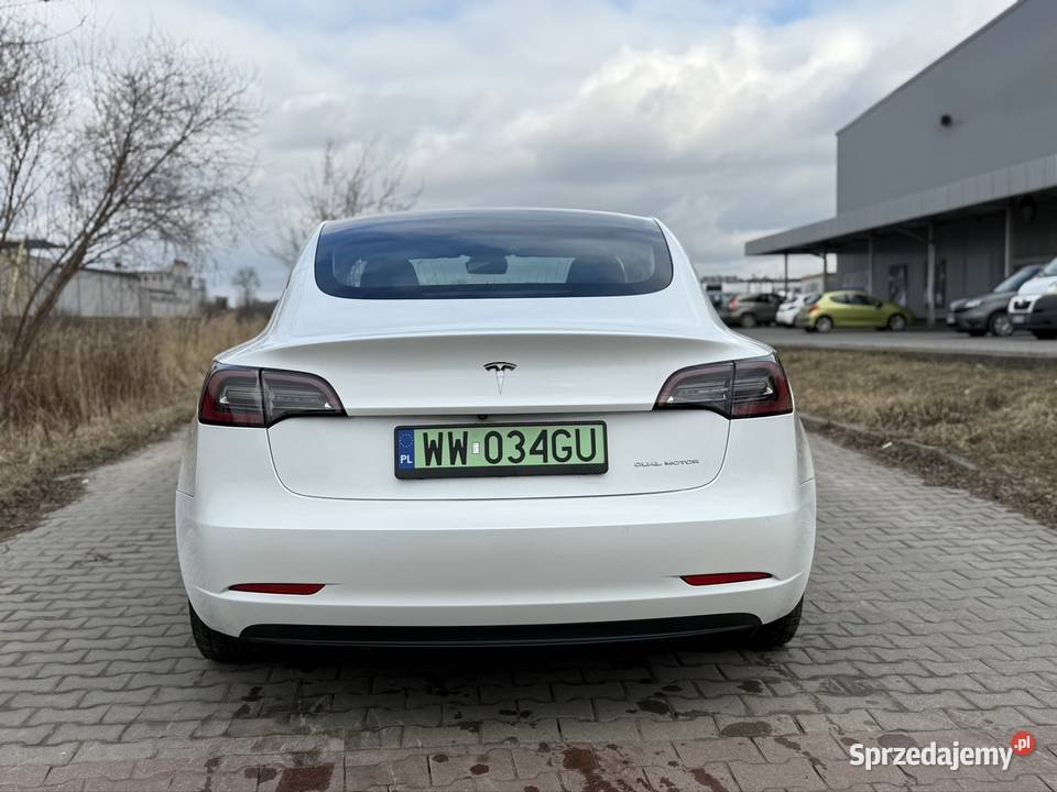 Tesla 3 wersja europejska mazowieckie Warszawa