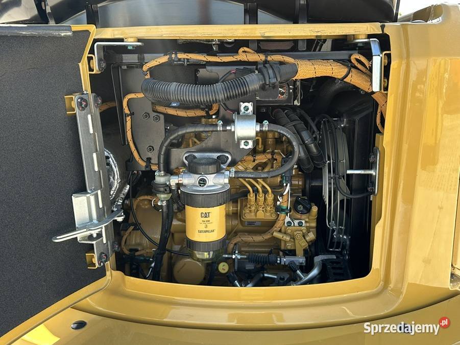 FABRYCZNIE NOWA MINIKOPARKA CATERPILLAR 3027 CR nie Tuliszków
