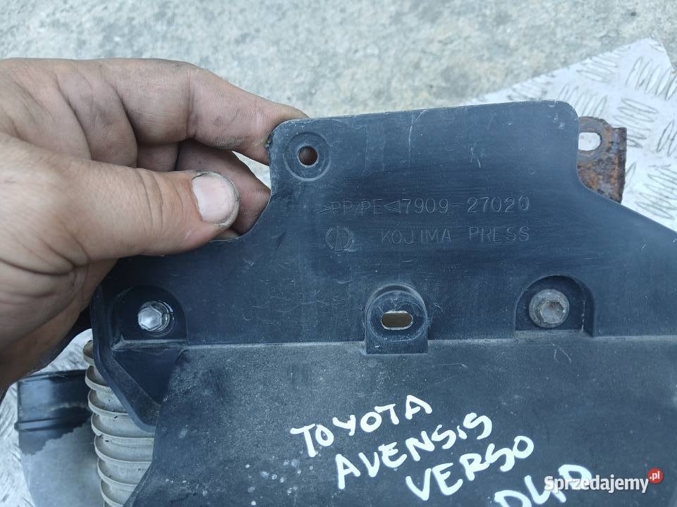 Intercooler chłodnica powietrza Toyota Avensis Radłów