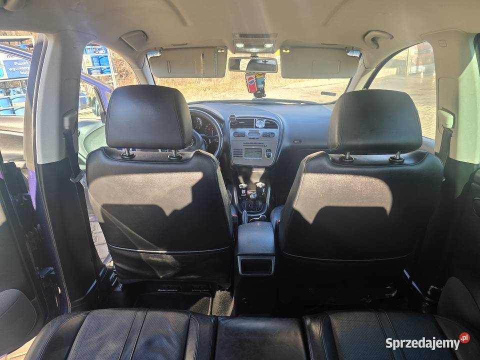 Zamienię seata altea na coś w kombi Rok produkcji 2005 Stróża