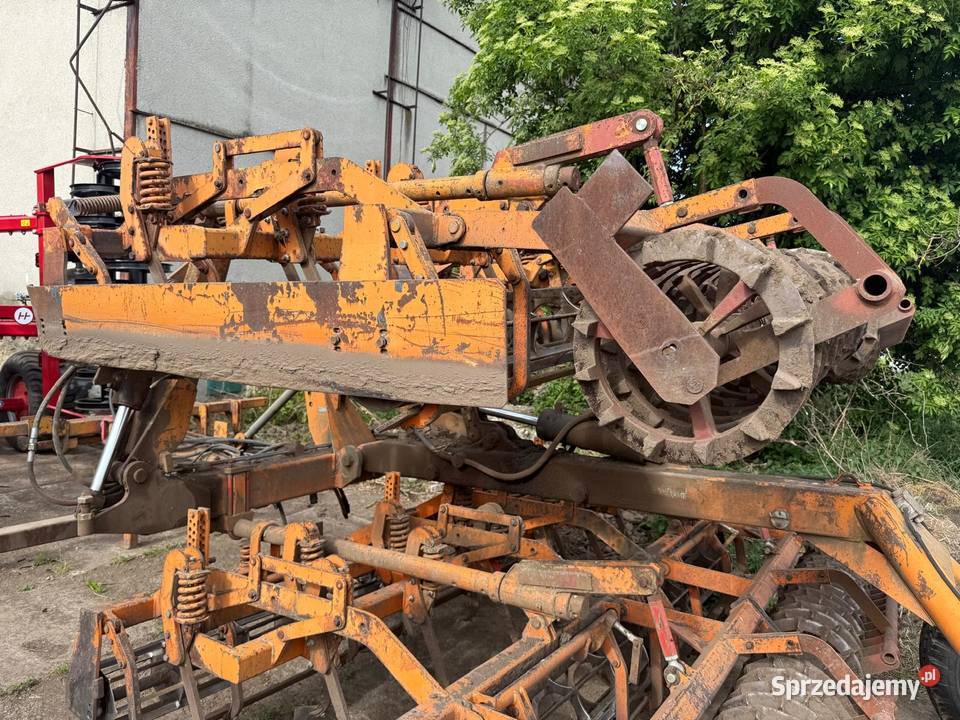 Agregat uprawowy Kompaktor Ostroj Saturn nieuszkodzony