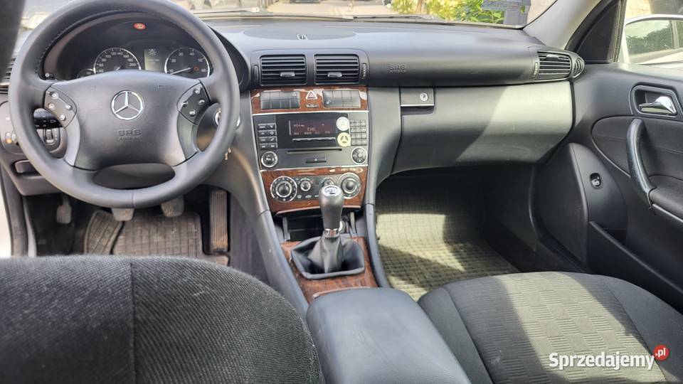 Mercedes C180 z gazem nieuszkodzony Góra Kalwaria sprzedam