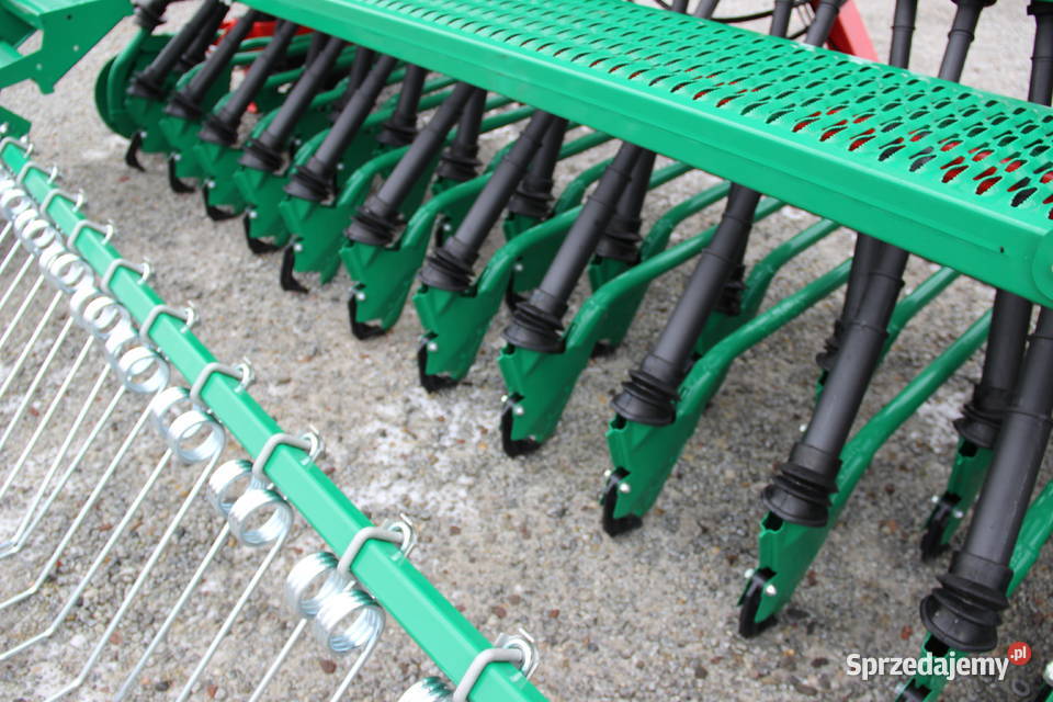 Siewnik zbożowy siewniki 25 m 27 30 m agromasz kujawsko-pomorskie Rogóźno