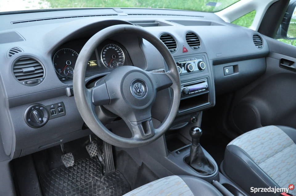 Volkswagen CADDY 16 TDI 2OSOBOWY FURGON VAN MAŁY Rok produkcji 2011 Bilcza