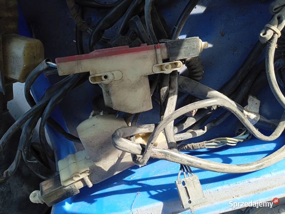 części bmw e30 318 sedan 1986