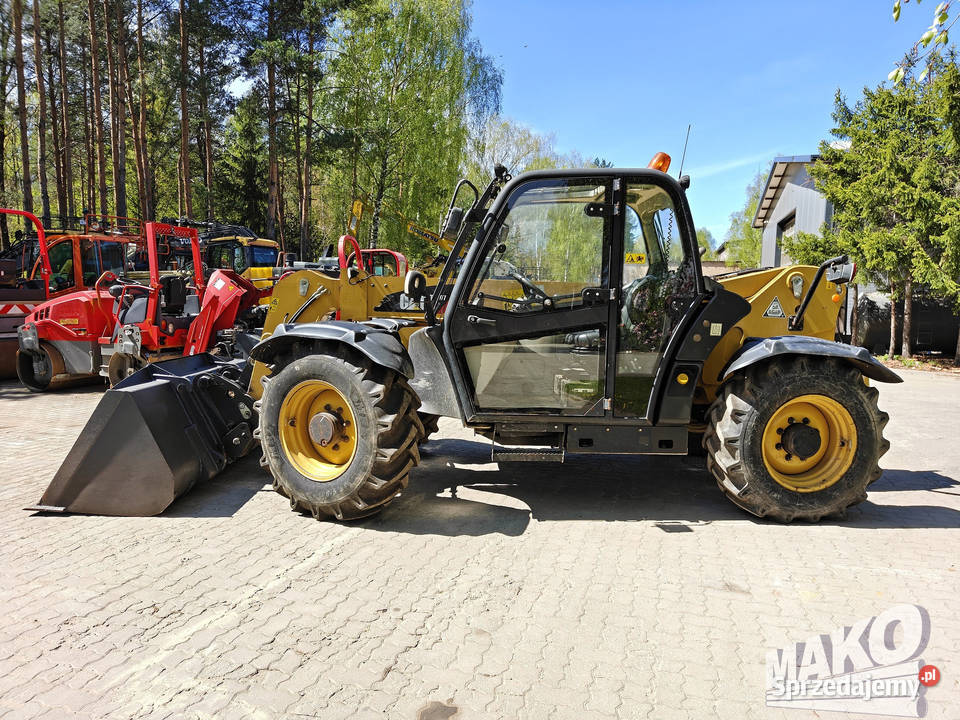 Ładowarka teleskopowa telehandler Caterpillar pełny VAT Ostrowiec Świętokrzyski