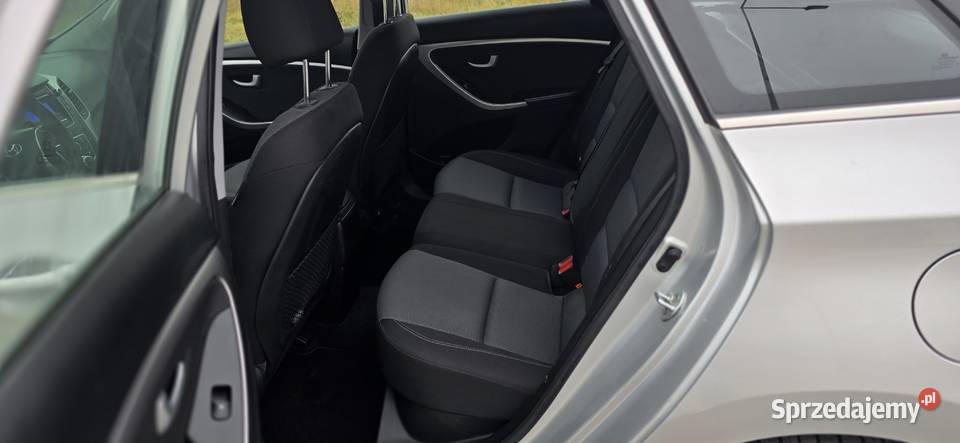 Grzana Kierownica Fotele Klimatyzacja Czujniki