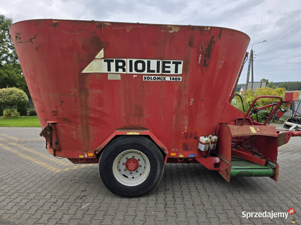 Wóz paszowy TRIOLIET SOLOMIX 1400 SM14 VL2 14 m3 nieuszkodzony Do hodowli zwierząt Baliki sprzedam