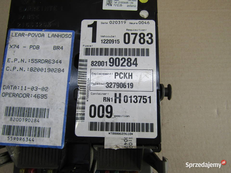 SKRZYNKA BEZPIECZNIKÓW RENAULT LAGUNA II 19DCI