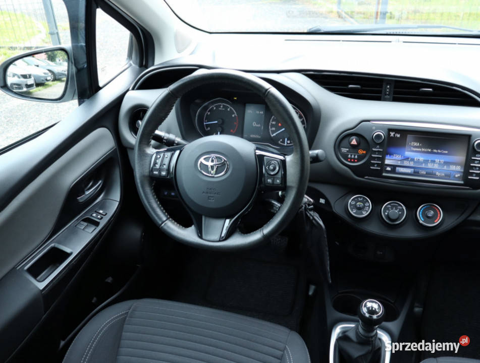 Toyota Yaris 15 Dual VVTi wielofunkcyjna kierownica mazowieckie Piaseczno