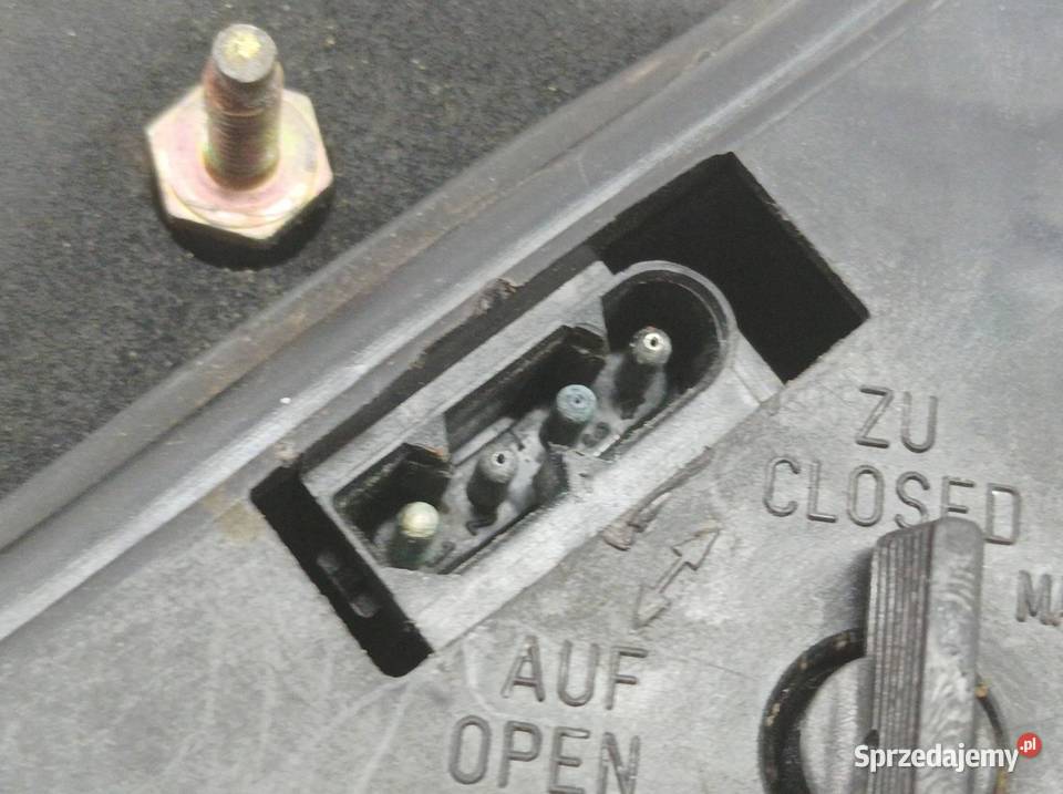 LAMPA TYŁ W KLAPĘ LEWA TOURING Bmw Seria 5 IV Lampy tylne Lampy tylne