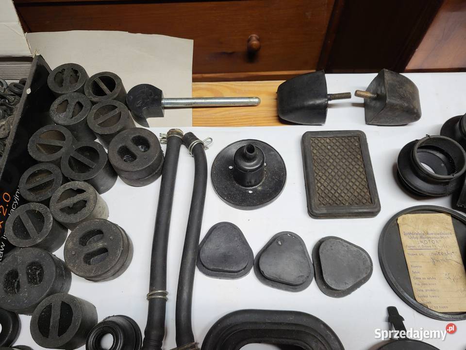 Fabrycznie nowe wieszaki wydechu gumy poduszki Chodzież